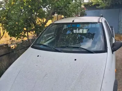 Usata Fiat Strada 63 CV (46 kW) 2003 Bianco