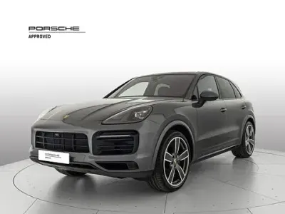 Usata Porsche Cayenne 340 CV (250 kW) 2022 Grigio scuro SUV