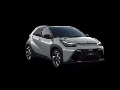 Nuova Toyota Aygo X Premium 92 CV (67 kW) 2026 Verde SUV