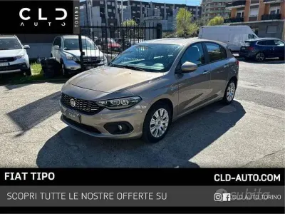 Usata Fiat Tipo Sport 120 CV (88 kW) 2019 Giallo Berlina