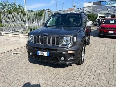 Begagnad Jeep Renegade Limited 190 HK (139 kW) 2023 Grå SUV