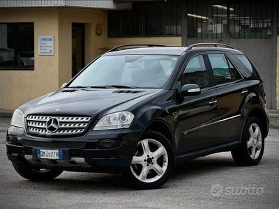 Usata Mercedes ML320 224 CV (164 kW) 2008 Nero SUV