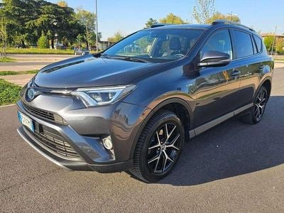 Begagnad Toyota RAV4 Hybrid Style 155 HK (114 kW) 2016 Grå SUV