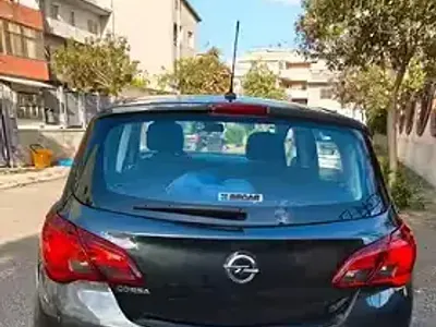 Usata Opel Corsa 90 CV (66 kW) 2017 Nero Utilitaria