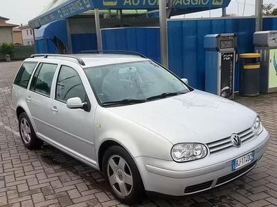 Usata VW Golf IV Highline 74 CV (54 kW) 2000 Grigio Station wagon