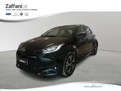 Usata Toyota Yaris Hybrid Trend 92 CV (67 kW) 2025 Nero Berlina