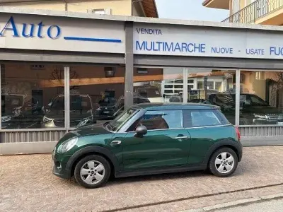 Usata Mini One D 95 CV (69 kW) 2017 Verde Utilitaria
