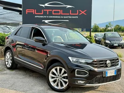Usata VW T-Roc Advance 116 CV (85 kW) 2018 Nero SUV
