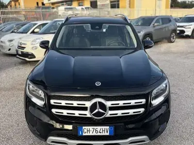 Usado Mercedes GLB180