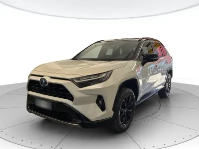 Usata Toyota RAV4 Hybrid Style 178 CV (130 kW) 2023 Bianco SUV