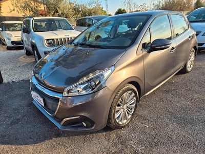 Usata Peugeot 208 Allure 81 CV (59 kW) 2019 Grigio Utilitaria
