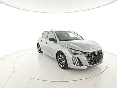 Usata Peugeot 208 Allure 101 CV (74 kW) 2024 Nero Utilitaria