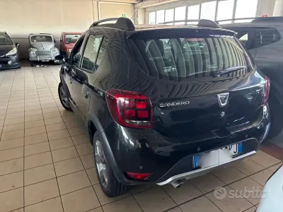 Usata Dacia Sandero 75 CV (55 kW) 2019 Nero Berlina