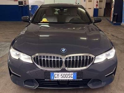 Usata BMW 320e Luxury Line 163 CV (119 kW) 2022 Berlina