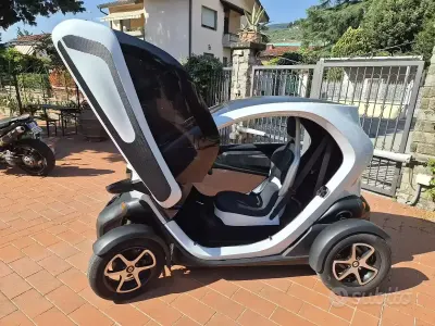 Usata Renault Twizy 12 kW (17 CV) 2012 Bianco Utilitaria