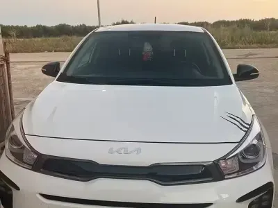 Usata Kia Rio GT-Line 100 CV (73 kW) 2022 Bianco Utilitaria