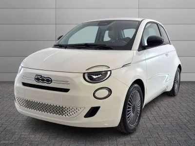 Nuova Fiat 500 Icon 65 CV (47 kW) 2026 Bianco Utilitaria