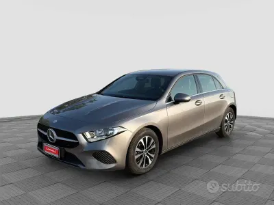 Usata Mercedes A180 Executive 136 CV (100 kW) 2023 Grigio Berlina