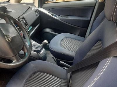 Usata Lancia Musa 90 CV (66 kW) 2009 Blu Monovolume