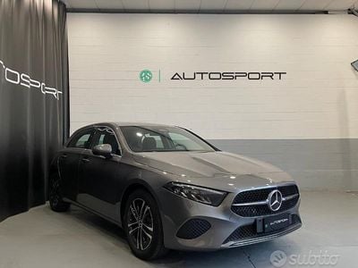 Usata Mercedes A180 Advanced 136 CV (100 kW) 2023 Grigio scuro Berlina