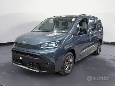 Nuova Toyota Proace Verso City 130 CV (95 kW) 2026 Blu Station wagon
