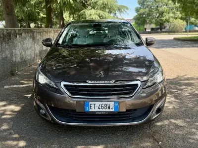 Usata Peugeot 308 Allure GT-Line 116 CV (85 kW) 2014 Grigio Berlina