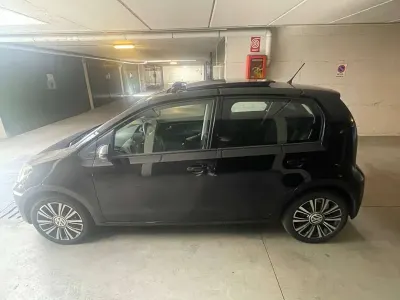 Usata VW up! Highline 75 CV (55 kW) 2019 Nero Utilitaria