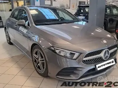 Gebraucht Mercedes A180 Premium 116 PS (85 kW) 2019 Grau Limousine