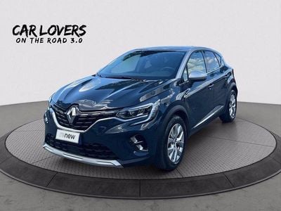 Usata Renault Captur Intens 145 CV (106 kW) 2022 Blu scuro SUV