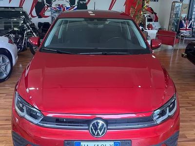 Usata VW Polo Life 95 CV (69 kW) 2022 Rosso Utilitaria