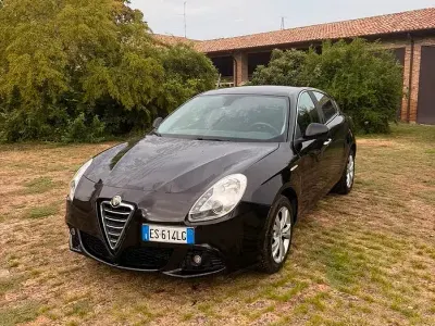 Usata Alfa Romeo Giulietta 105 CV (77 kW) 2013 Nero Utilitaria