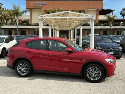Usata Alfa Romeo Stelvio 190 CV (139 kW) 2020 Rosso SUV