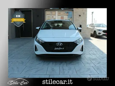 Usata Hyundai i20 84 CV (61 kW) 2023 Bianco Utilitaria