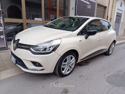 Usata Renault Clio IV 90 CV (66 kW) 2018 Beige Berlina
