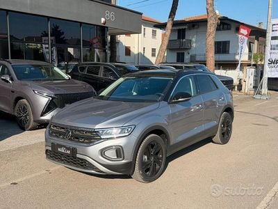 Nieuw VW T-Roc Sportline 116 PK (85 kW) 2025 Grijs SUV