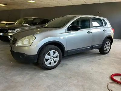 Usata Nissan Qashqai Tekna 117 CV (86 kW) 2008 Grigio SUV