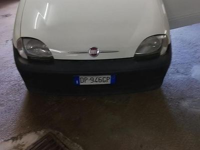 Usata Fiat 600 54 CV (39 kW) 2009 Bianco Utilitaria