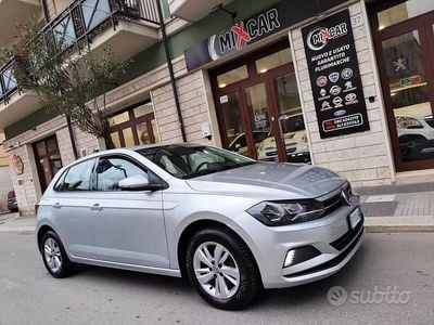 Usata VW Polo Comfortline 90 CV (66 kW) 2018 Grigio Utilitaria