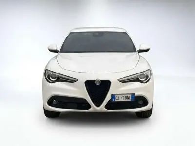 Usata Alfa Romeo Stelvio Executive 209 CV (153 kW) 2018 Bianco SUV