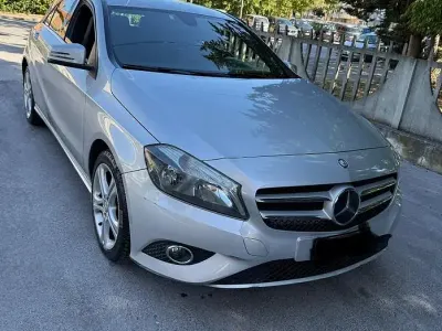 Usata Mercedes 180 2015 Grigio Berlina