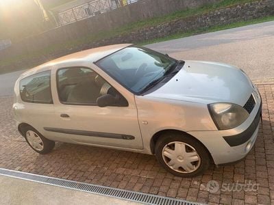 Renault Clio II