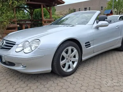 Usata Mercedes SL500 306 CV (225 kW) 2002 Grigio Cabrio