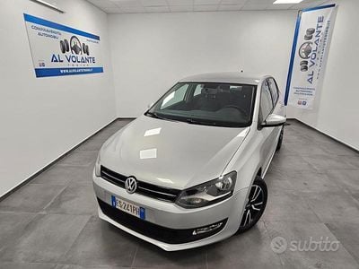 Grigio Usata 2013 VW Polo Comfortline Utilitaria | 7390 € (Buon prezzo)
