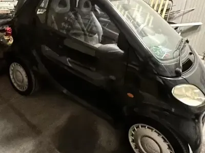 Usata Smart ForTwo Coupé 61 CV (44 kW) 2001 Nero Coupé