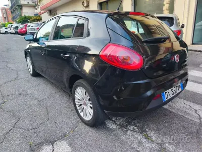 Usata Fiat Bravo Dynamic 105 CV (77 kW) 2010 Nero Utilitaria