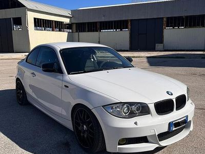 Usata BMW 120 Coupé M Sport 210 CV (154 kW) 2010 Bianco Coupé