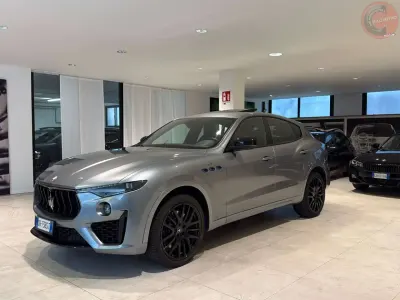 Usata Maserati Levante GT 330 CV (242 kW) 2022 Grigio SUV