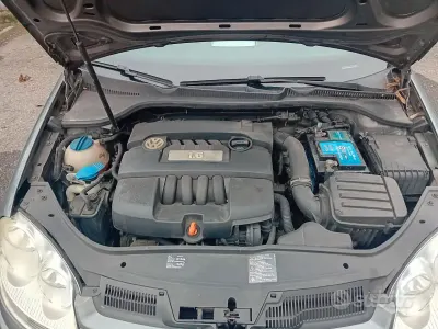 Usata VW Golf V 115 CV (84 kW) 2007 Grigio Berlina