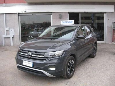 Usata VW T-Cross Style 95 CV (69 kW) 2020 Grigio maestro SUV