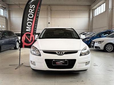 Usata Hyundai i30 Comfort 90 CV (66 kW) 2010 Bianco Berlina